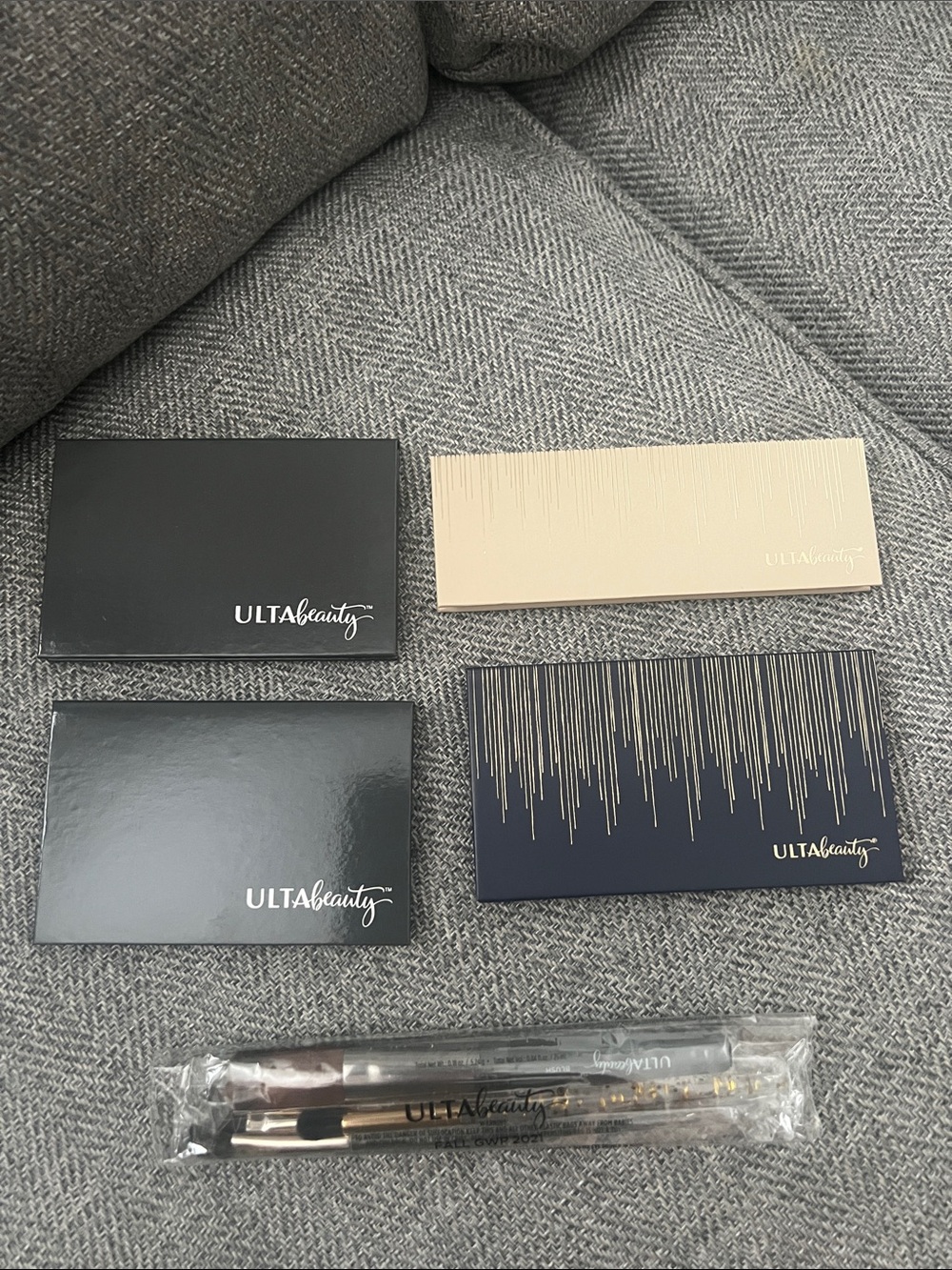 Ulta Beauty Eyeshadow Palettes and Brush Set – Black, Navy, Beige